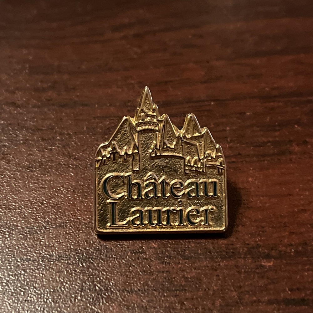 Chateau Laurier Luxury Hotel Ottawa Canada Lapel‎ Hat Pin